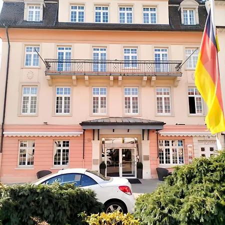 施沃特酒店 酒店 3*