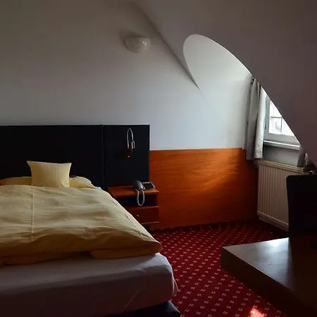 Hotel Schwert 3*