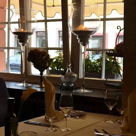 施沃特酒店 拉施塔特