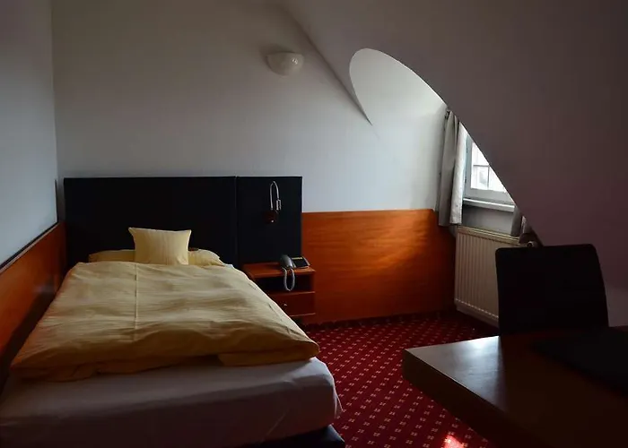 Hotel Schwert 3*